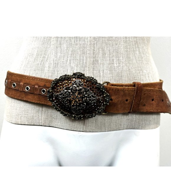 Bogner Accessories - STREETS AHEAD CRYSTAL BUCKLE GROMMET LEATHER BELT 4/6